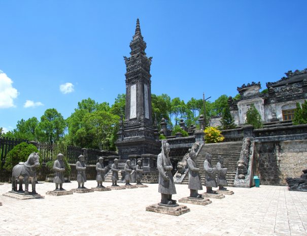 Statues at the tomb of Emperor Khai Dinh, Hue, Vietnam; Shutterstock ID 283511414; purchase_order: -; job: -; client: -; other: -