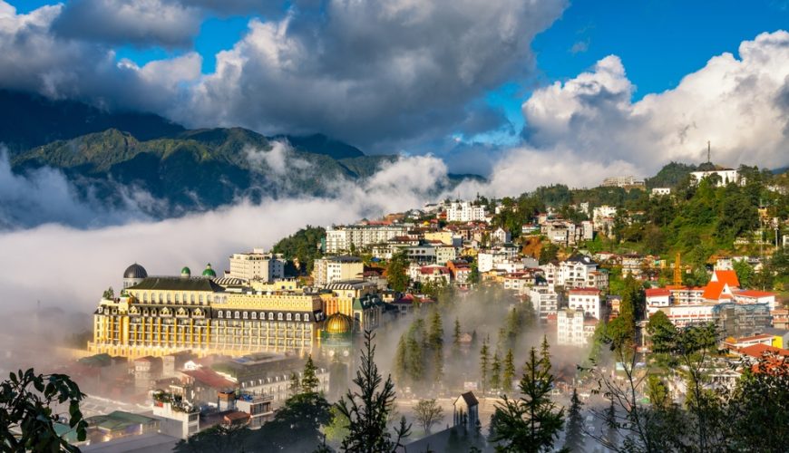 Sapa trong biển mây