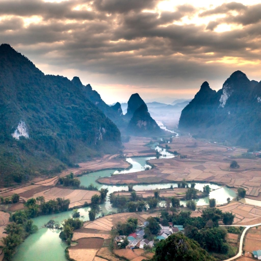 Vẻ đẹp núi non Cao Bằng