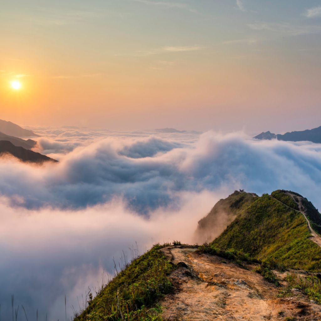 Biển mây trên Tà Xùa