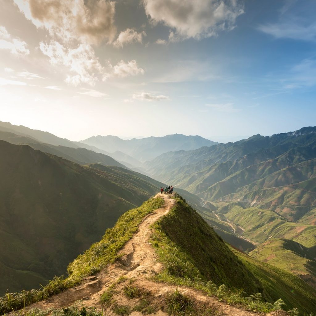Sống lưng khủng long, Tà Xùa, Sơn La