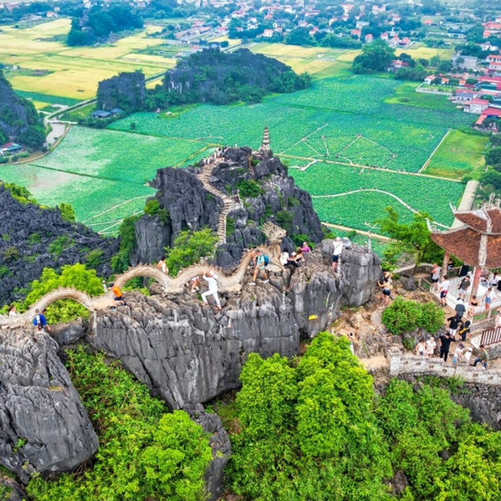 Hai mùa đẹp nhất Ninh Bình trùng với hai mùa du lịch cao điểm