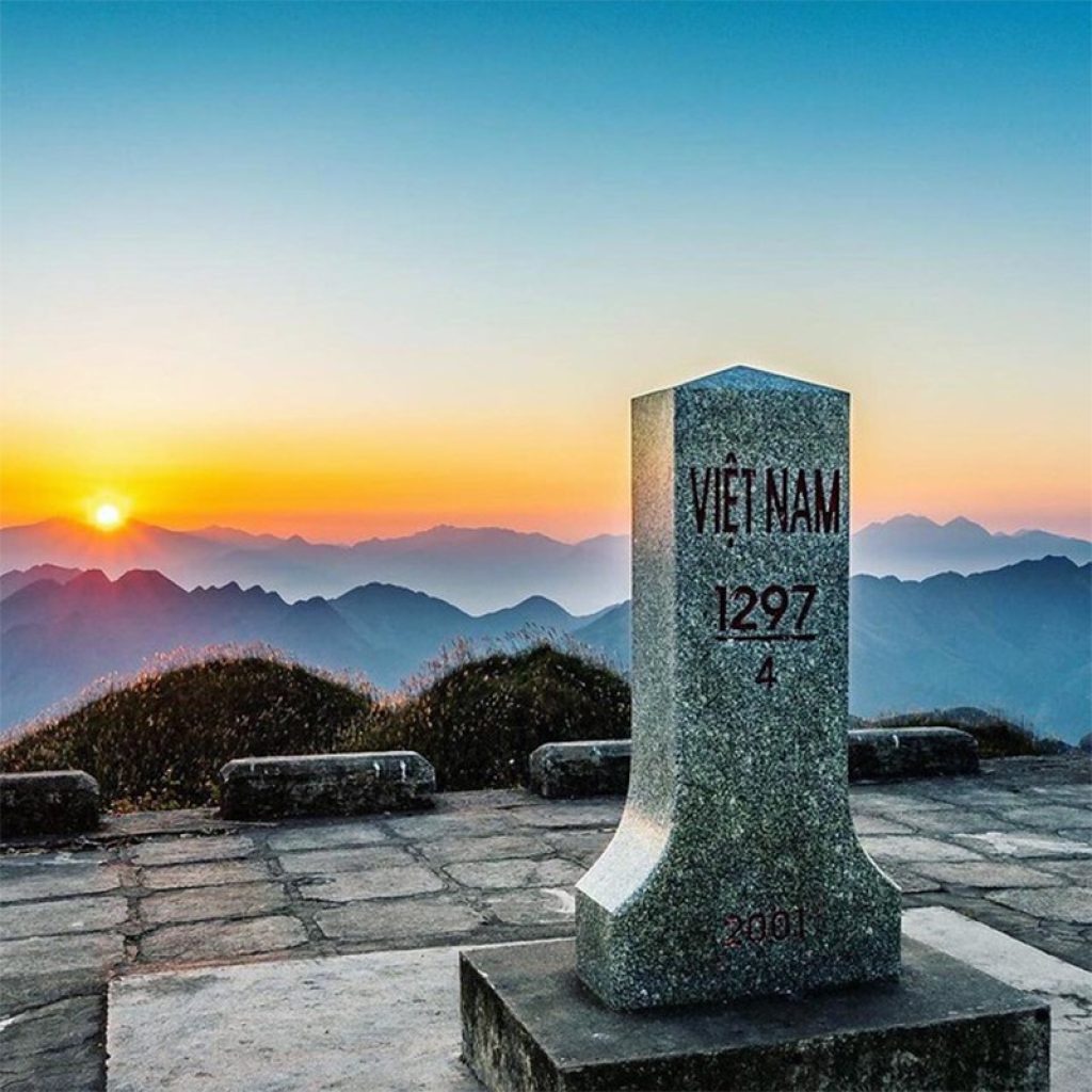 Cột mốc 1297 tại Bình Liêu, Quảng Ninh